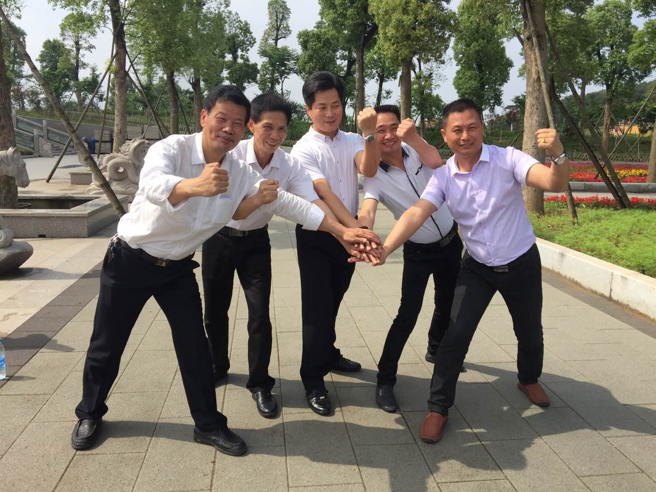 �B�T�п�ȸ�ӱ������޹�˾�����Mϲ�@�B�T�С��������h̖���s�u