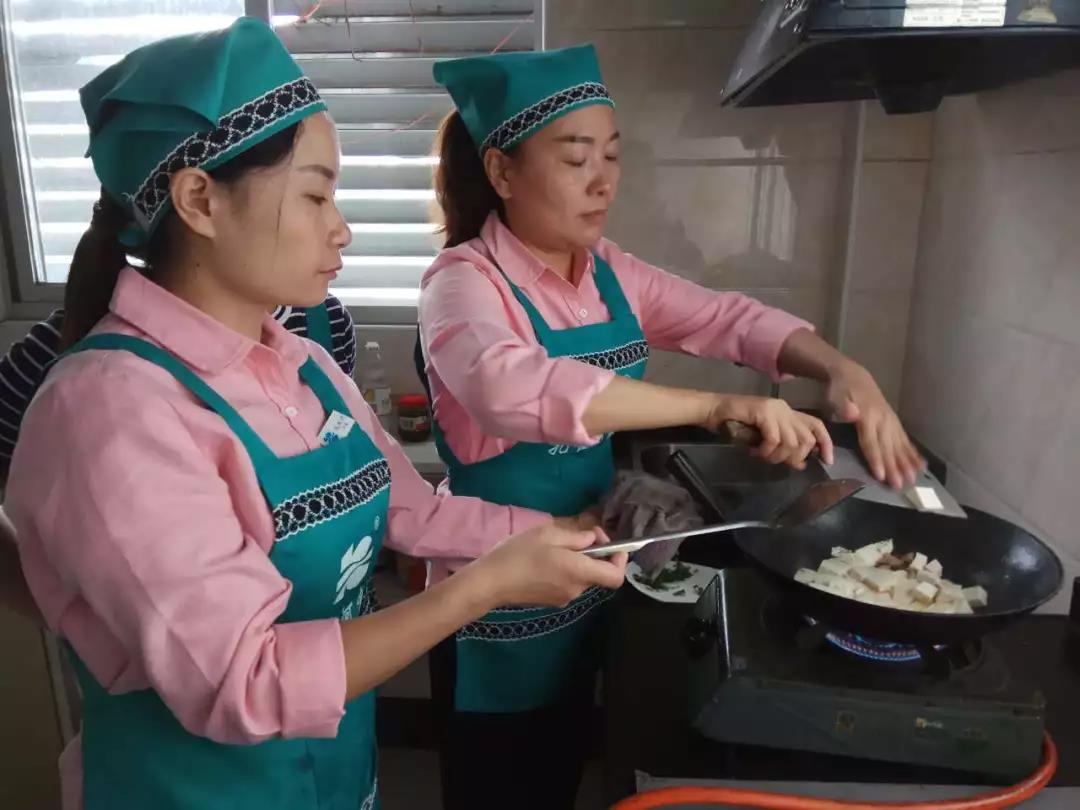 【通知】8月20日月嫂培訓開課啦!。